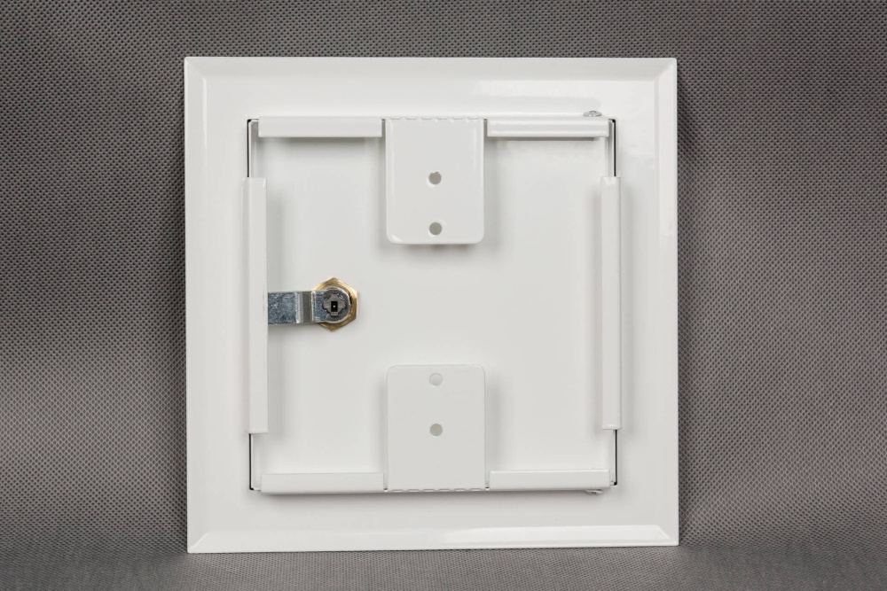 Drzwiczki rewizyjne metalowe 40x40 Klucz Drzwiczki rewizyjne metalowe 40x40 Klucz
